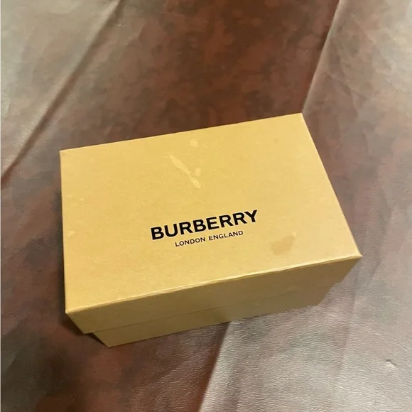 Burberry sandals - Picture 2 of 3